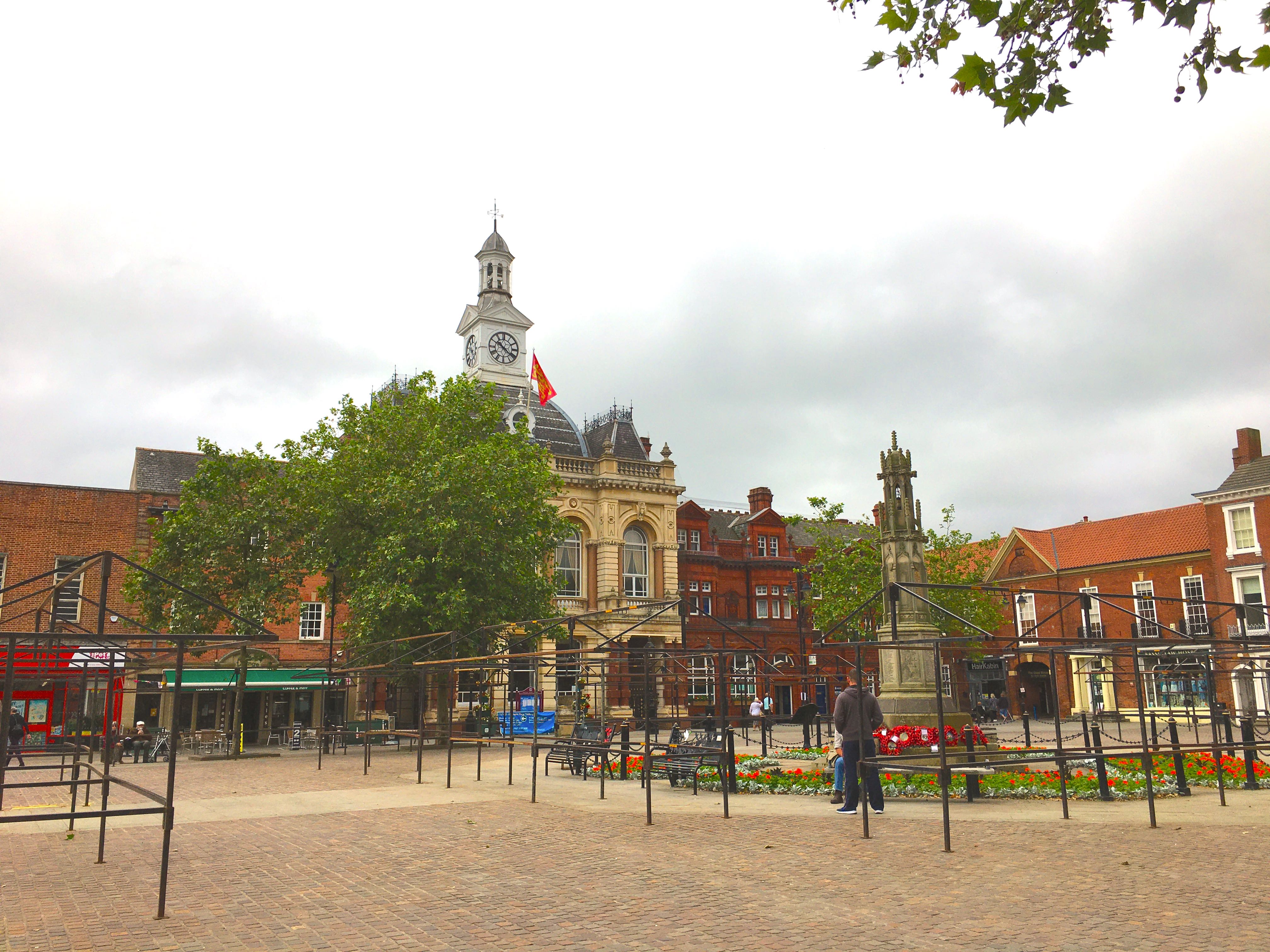 Retford town hall and market square